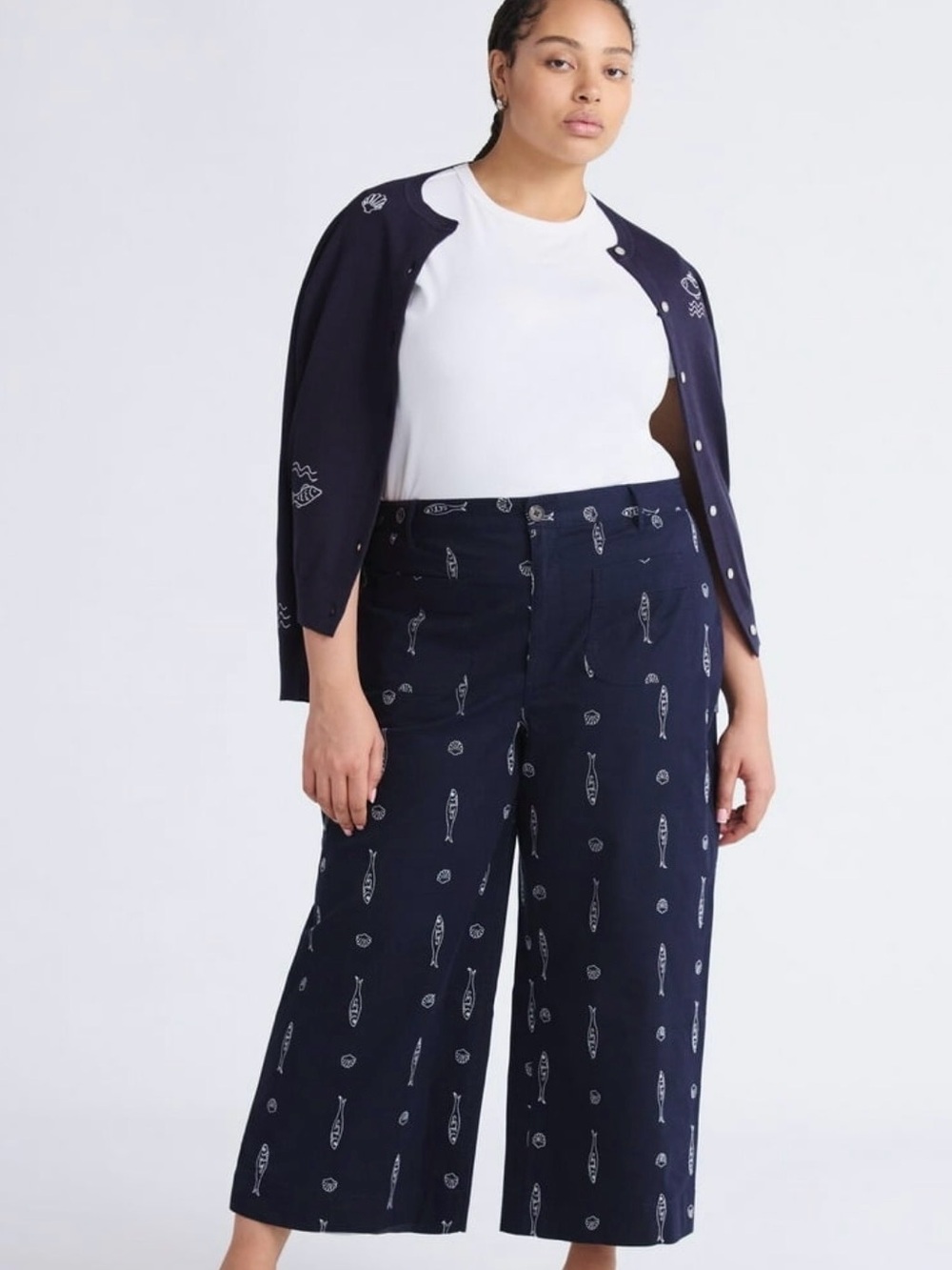 Free Assembly Women's Embroidered Pants with Patch Pockets, 26"inseam Large